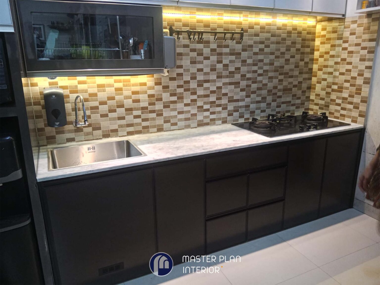 kitchen set aluminium